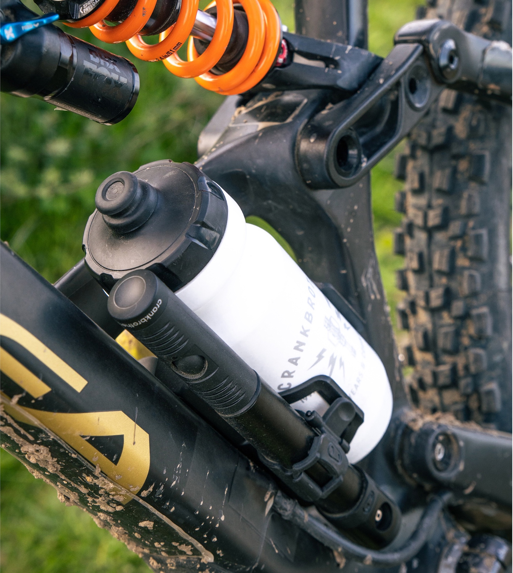 Tilbehør - Værktøj - CrankBrothers Multi-tool S.O.S. Bottle Cage Kit  (BC18)