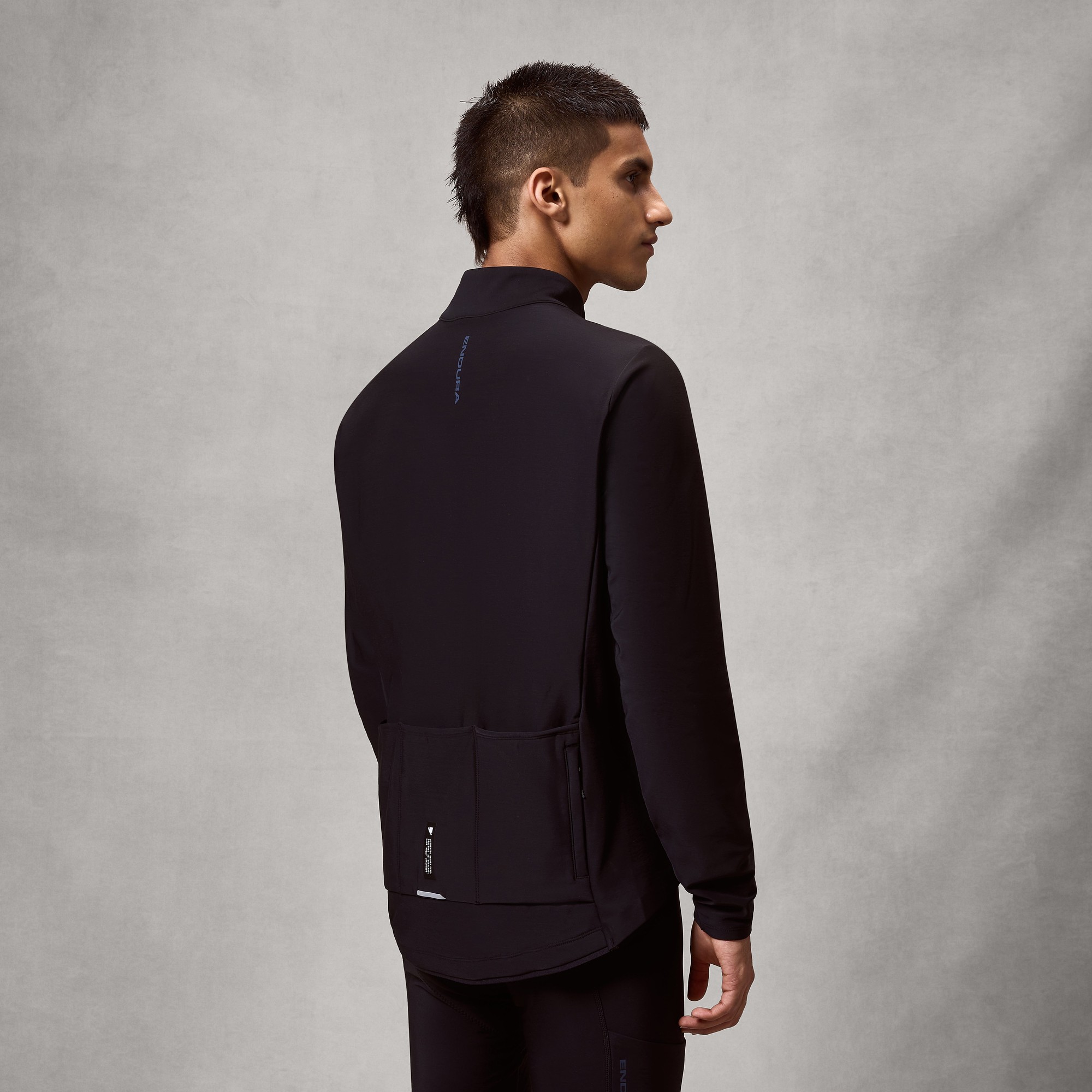 Beklædning - Cykeltrøjer - Endura Loop Ride L/S Jersey - Black